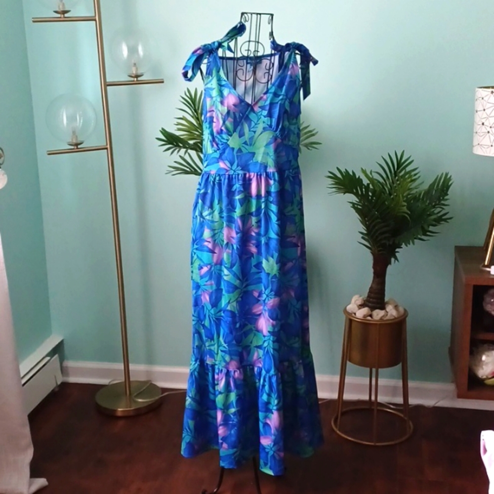 Colorful Women's Maxi Dress Medium  Never Worn